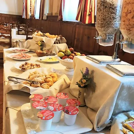 Oasi Neumann Отель Кортона