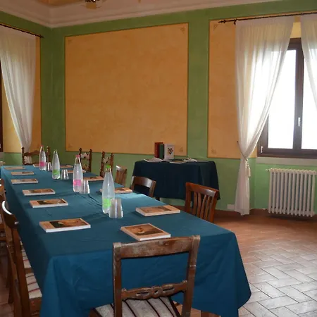 Отель Oasi Neumann Кортона